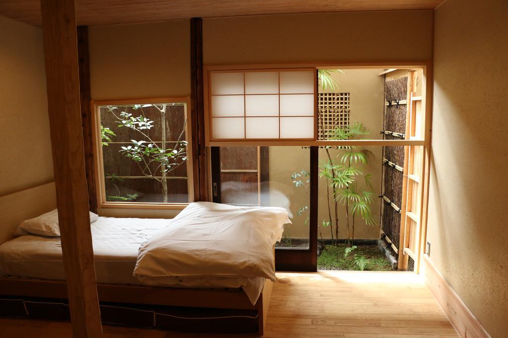 Hibari Hostel Kyoto Buitenkant foto